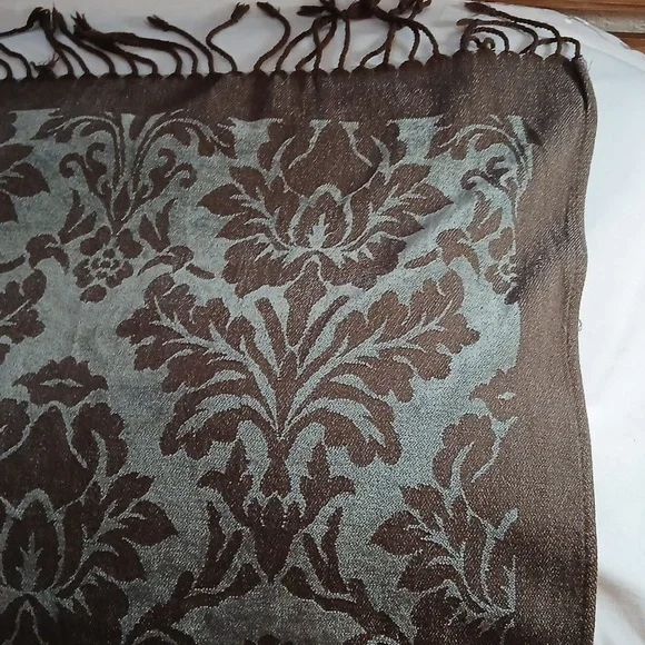 Restoration Hardware Throw - Picture 6 of 10